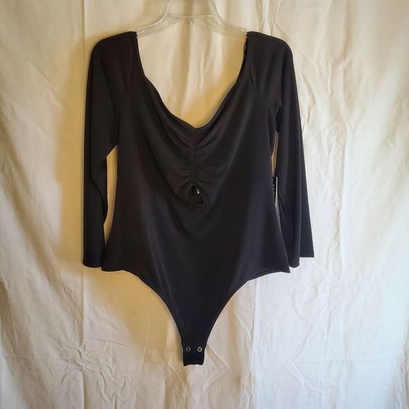 Express Bodysuit SZ XL Long Sleeve Sweetheart Neck Thong Bodycon - Picture 3 of 9